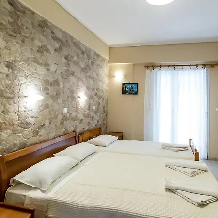 Ξενοδοχείο με διαμερίσματα Halkidiki Greek Pride Themelis